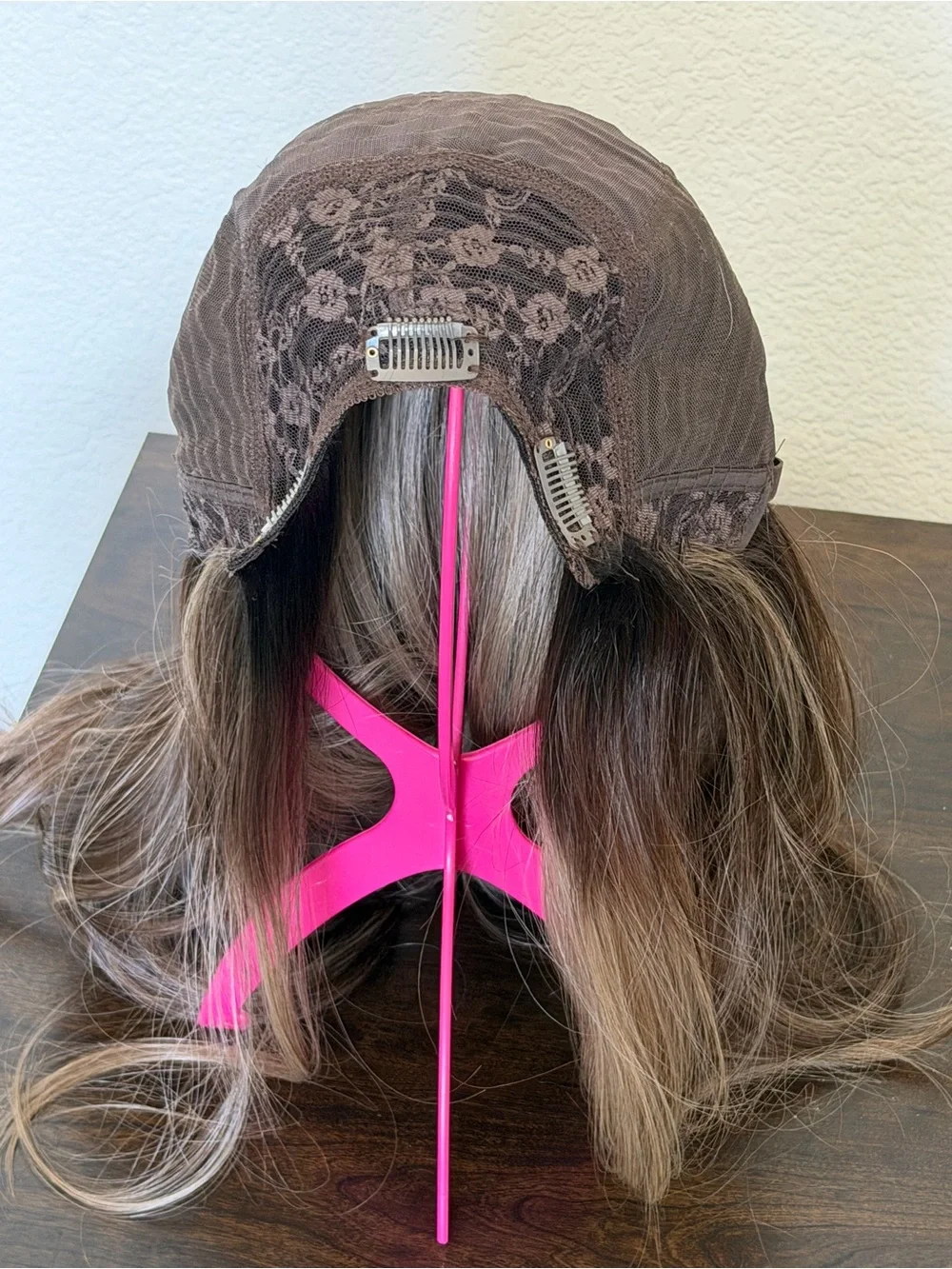 Synthetic Ombre Brown to Blonde Lace Front Wig - Neutral Brown Blend